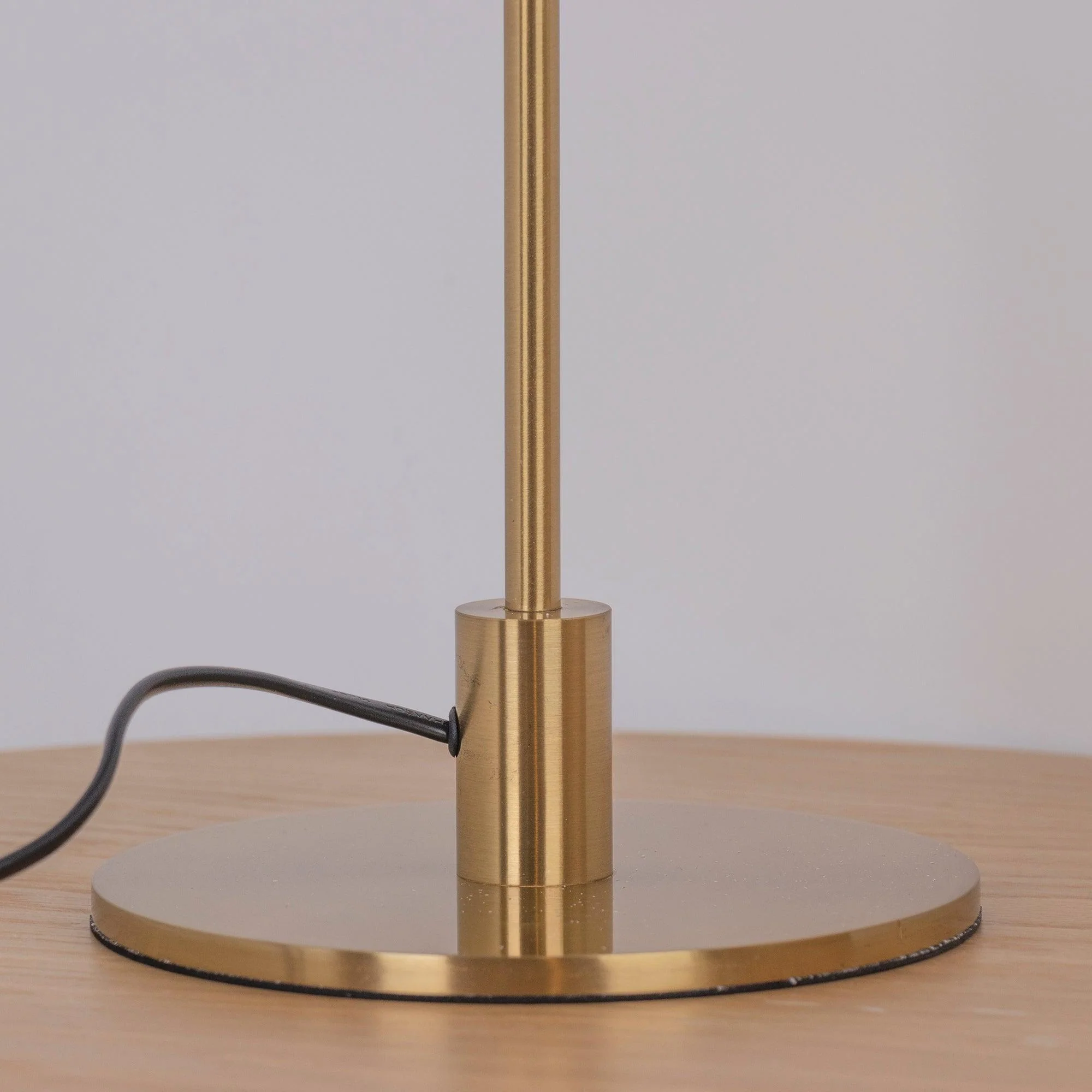 Calvessa - Glass & Metal Table Lamp, Brass/Black LUMINORLIGHTING