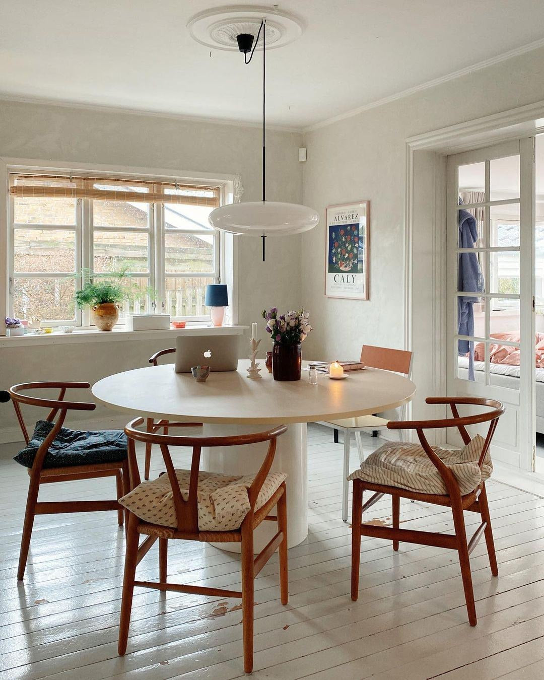 Lunaria - Model 2065 Pendant Lamp, Black/White LUMINORLIGHTING