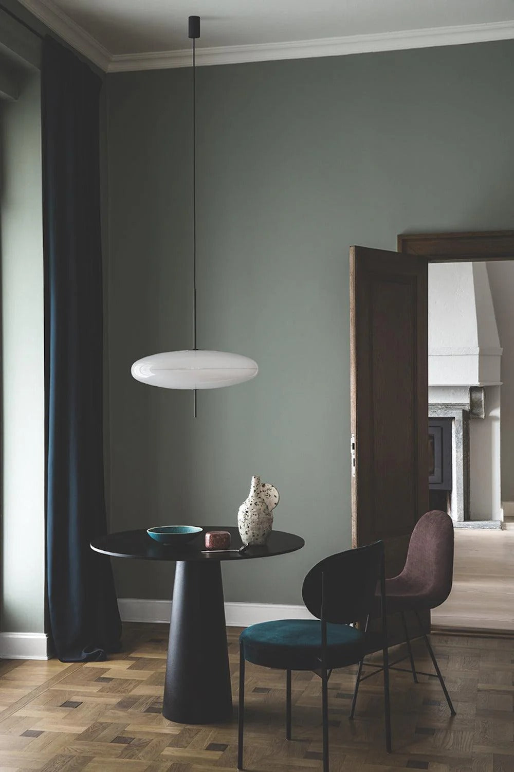 Lunaria - Model 2065 Pendant Lamp, Black/White LUMINORLIGHTING