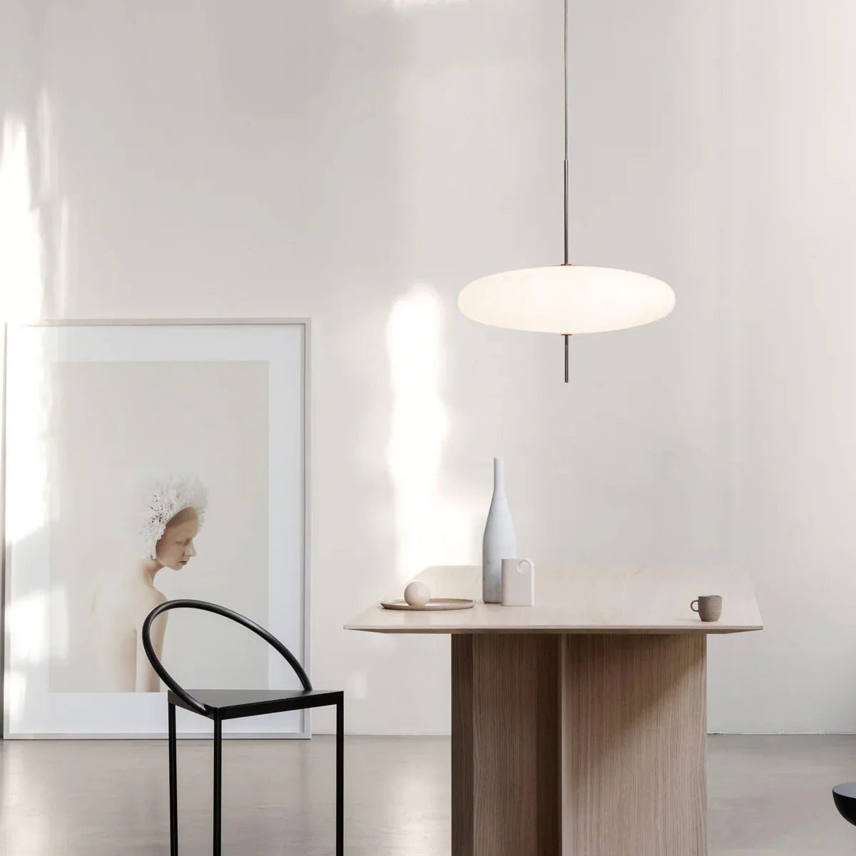 Lunaria - Model 2065 Pendant Lamp, Black/White LUMINORLIGHTING