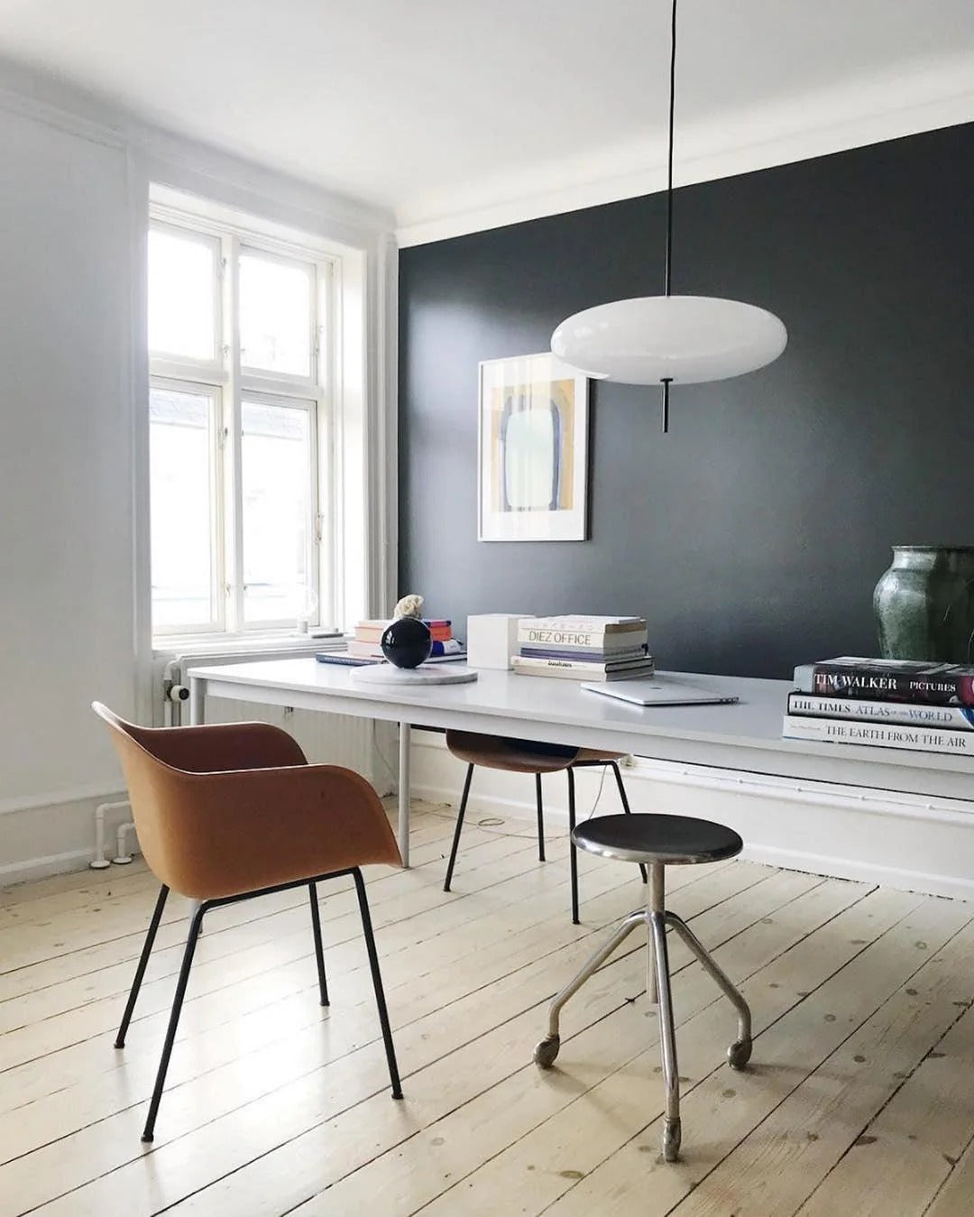 Lunaria - Model 2065 Pendant Lamp, Black/White LUMINORLIGHTING