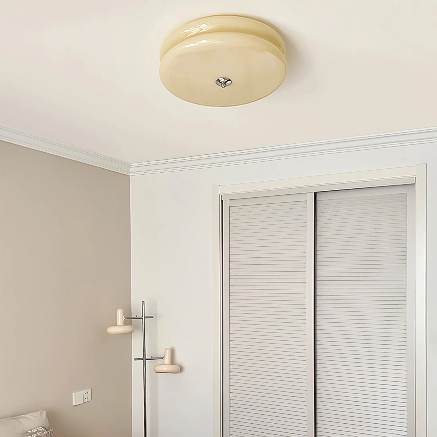Nuvetta - Creamy Tone Round Ceiling Light LUMINORLIGHTING