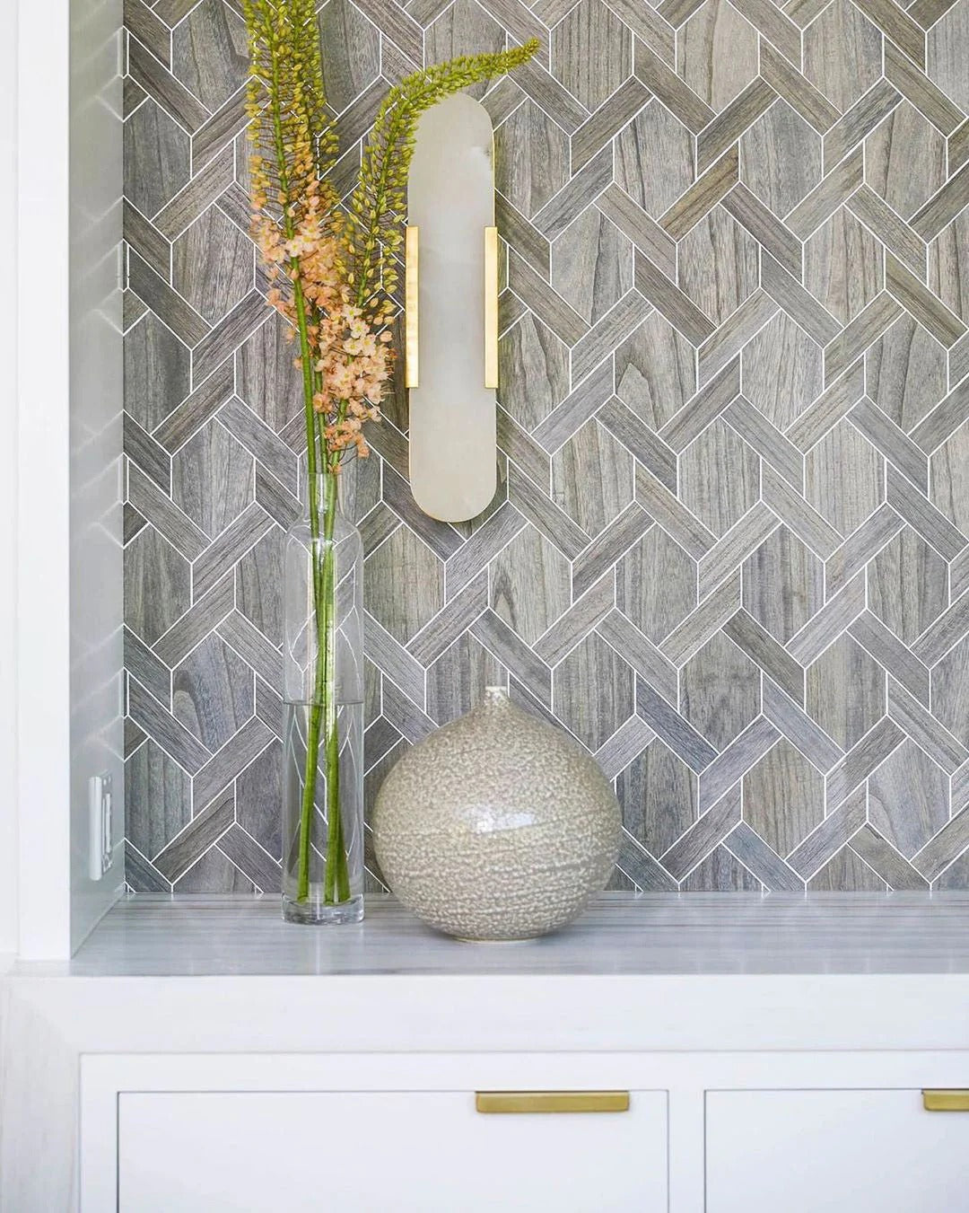 Serica - Elegant Alabaster Indoor Wall Llight, 2 Size LUMINORLIGHTING